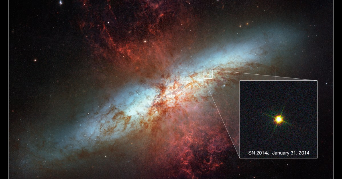 Imagem do telescópio Hubble mostrando a galáxia Messier 82 com uma supernova do tipo Ia visível, o tipo de explosão estelar usada como vela-padrão para medir distâncias cósmicas